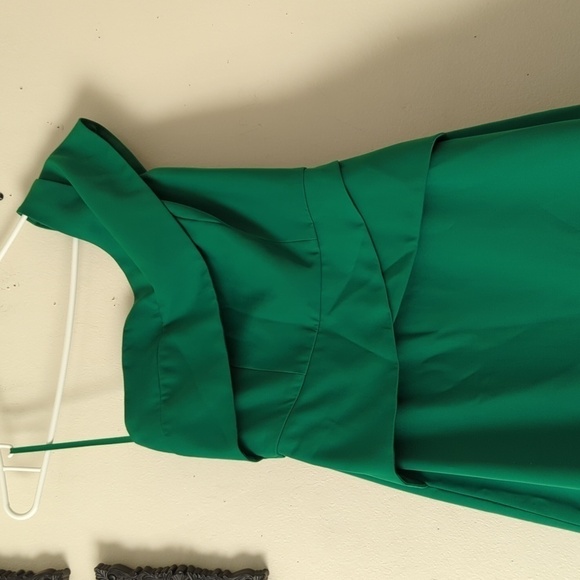 HP. BCBGMAXAZRIA Gown Annely One Shoulder Peplum Gown - Picture 4 of 14